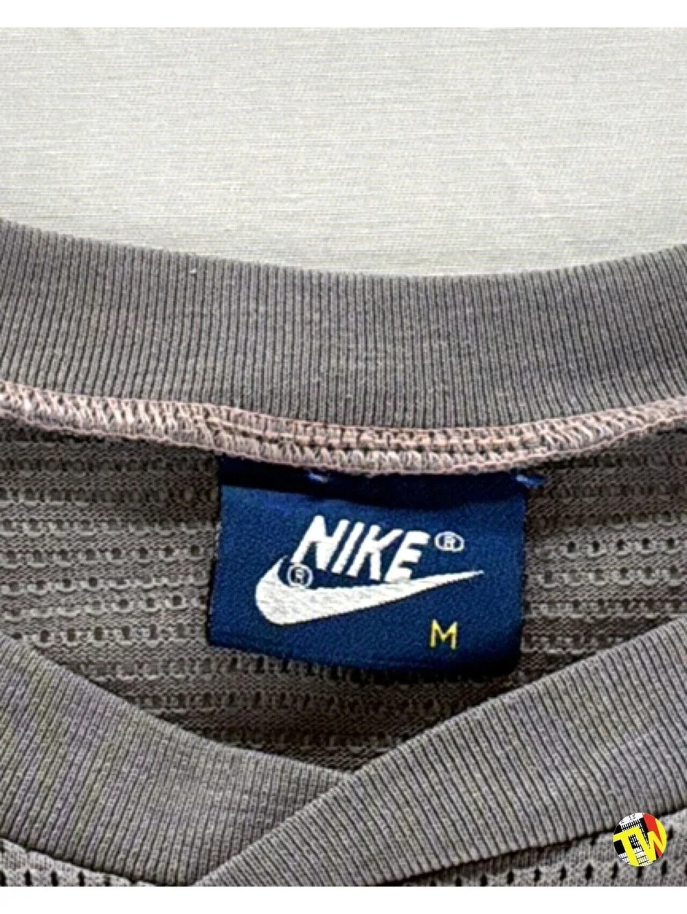 Vintage 90s Nike T-Shirt Blue Tag Mini Swoosh Mesh Tech M